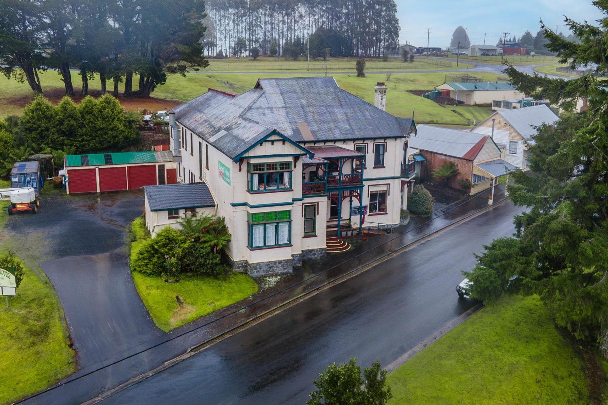 Bischoff Hotel Waratah Esterno foto