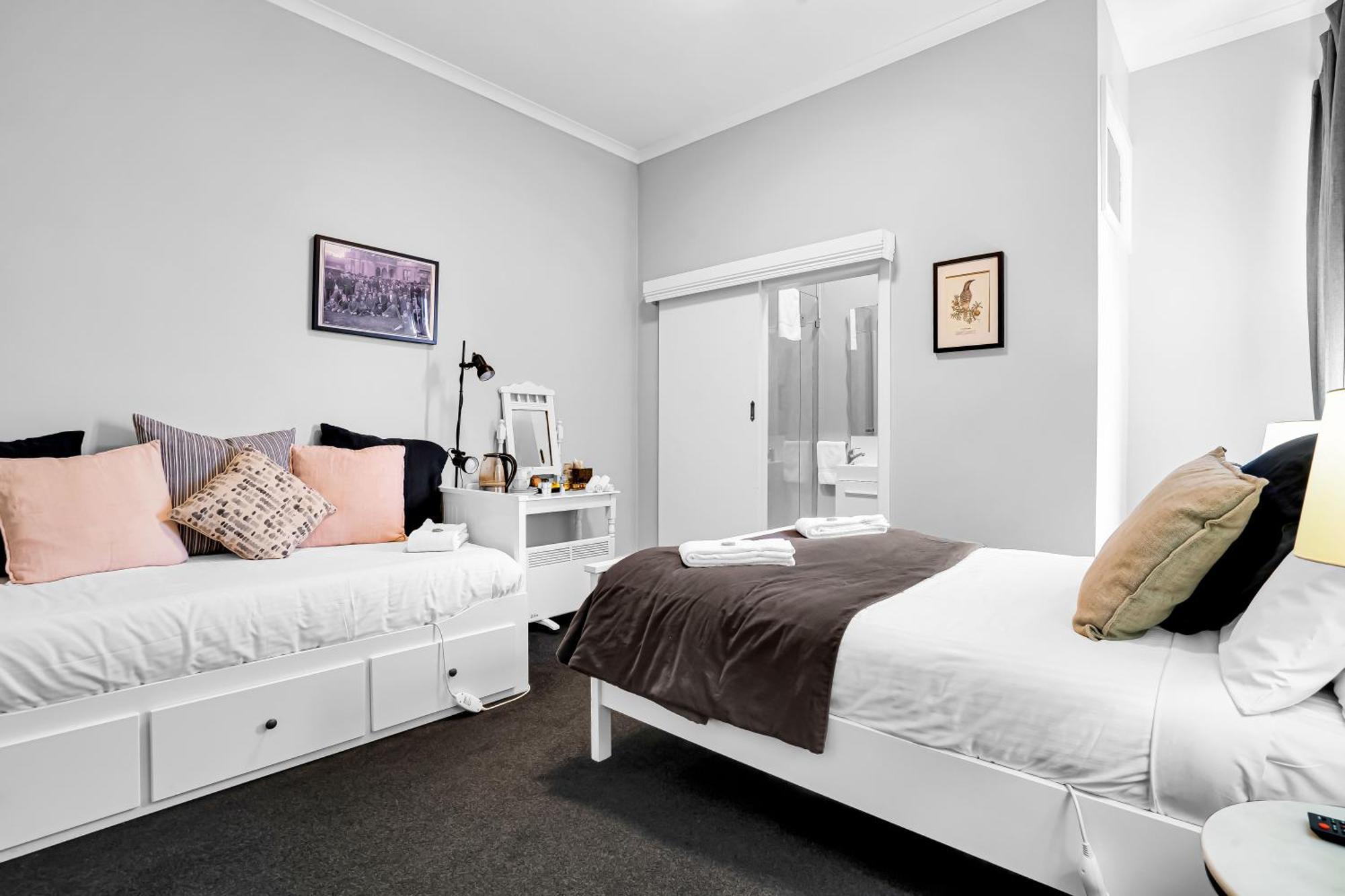 Bischoff Hotel Waratah Esterno foto