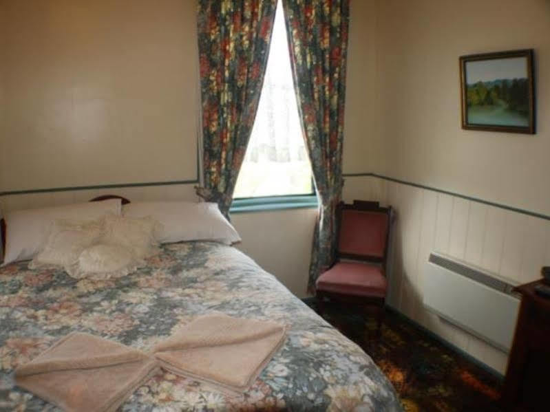 Bischoff Hotel Waratah Esterno foto