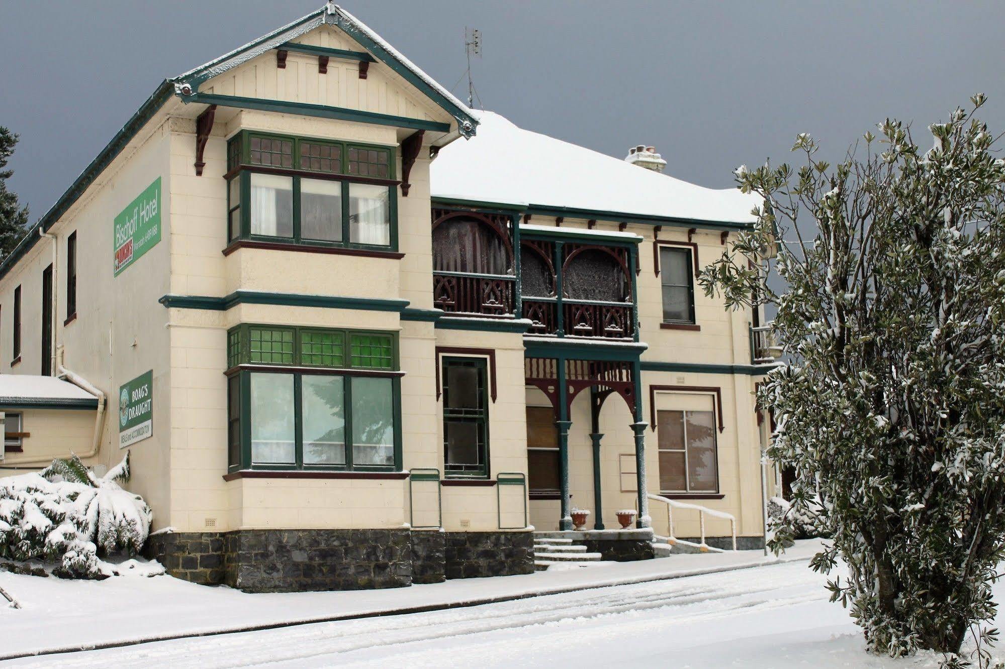 Bischoff Hotel Waratah Esterno foto